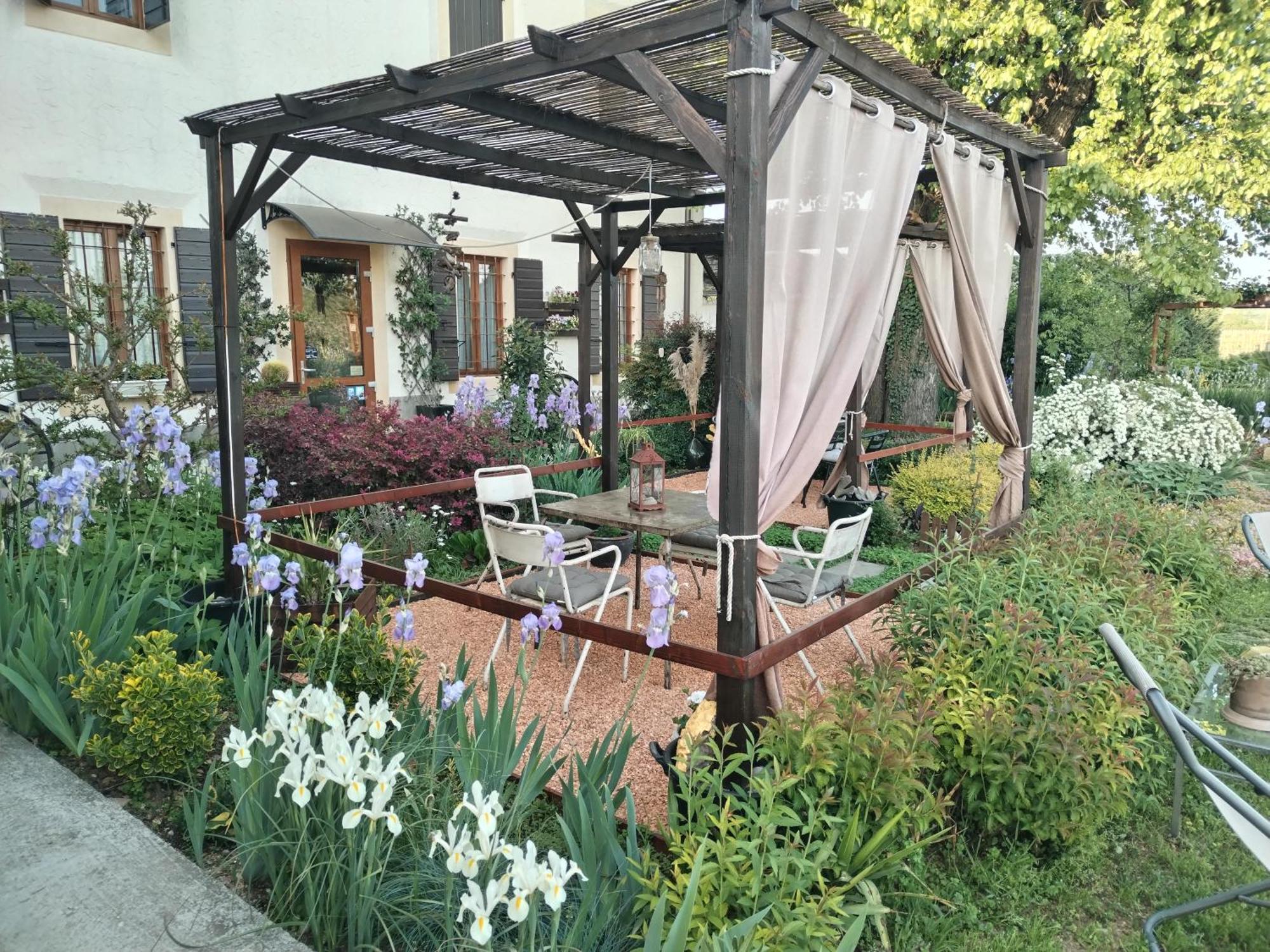 Ca' Blanca Bed & Breakfast Castelnuovo del Garda Exterior foto